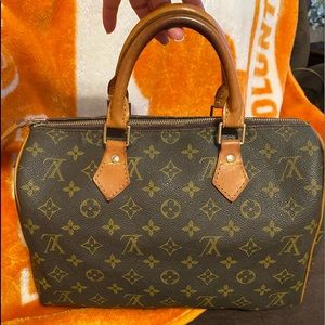 Preloved LV speedy 30